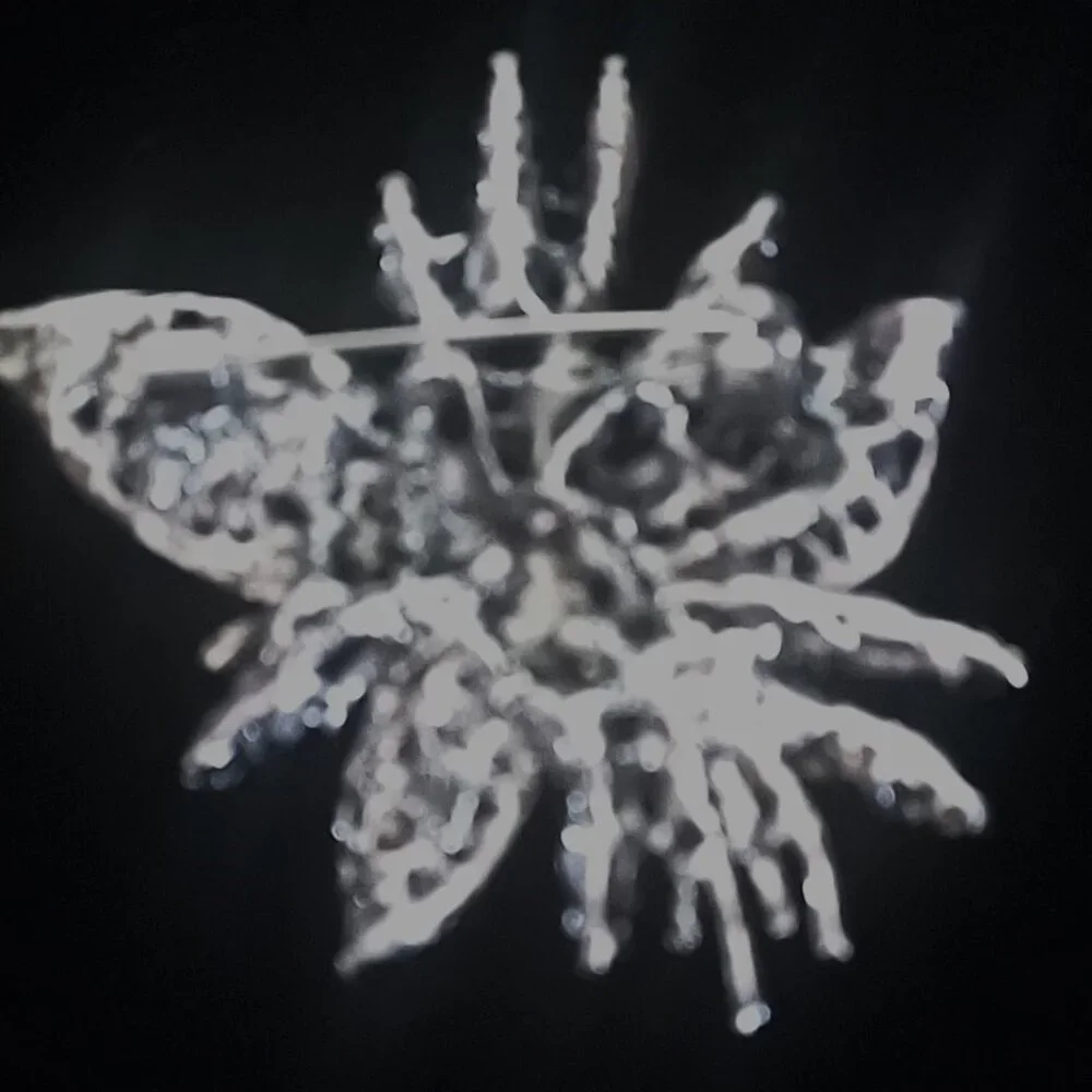 Beautiful Blue Rhinestone Brooch - Picture 3 of 5